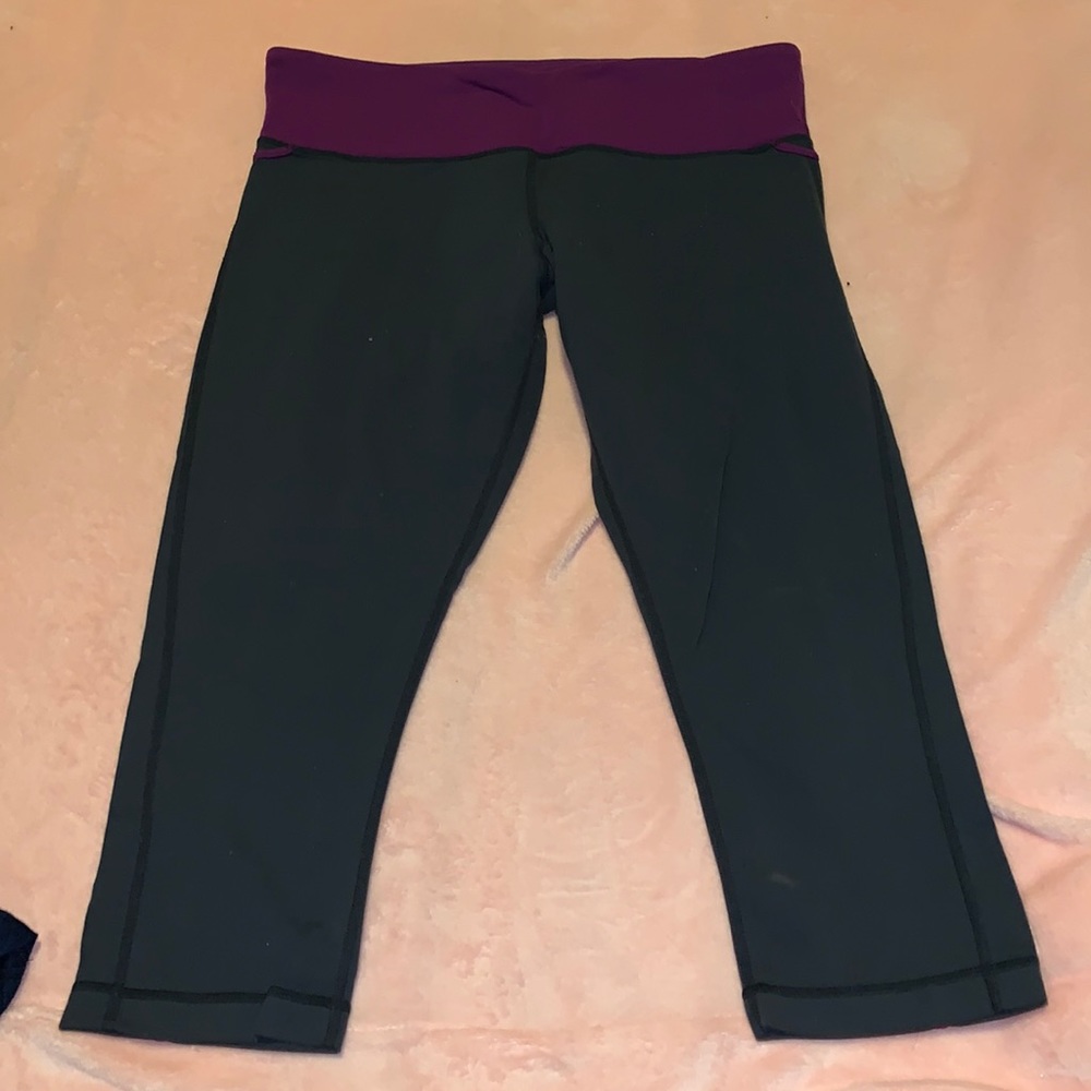 Grey Lululemon capris